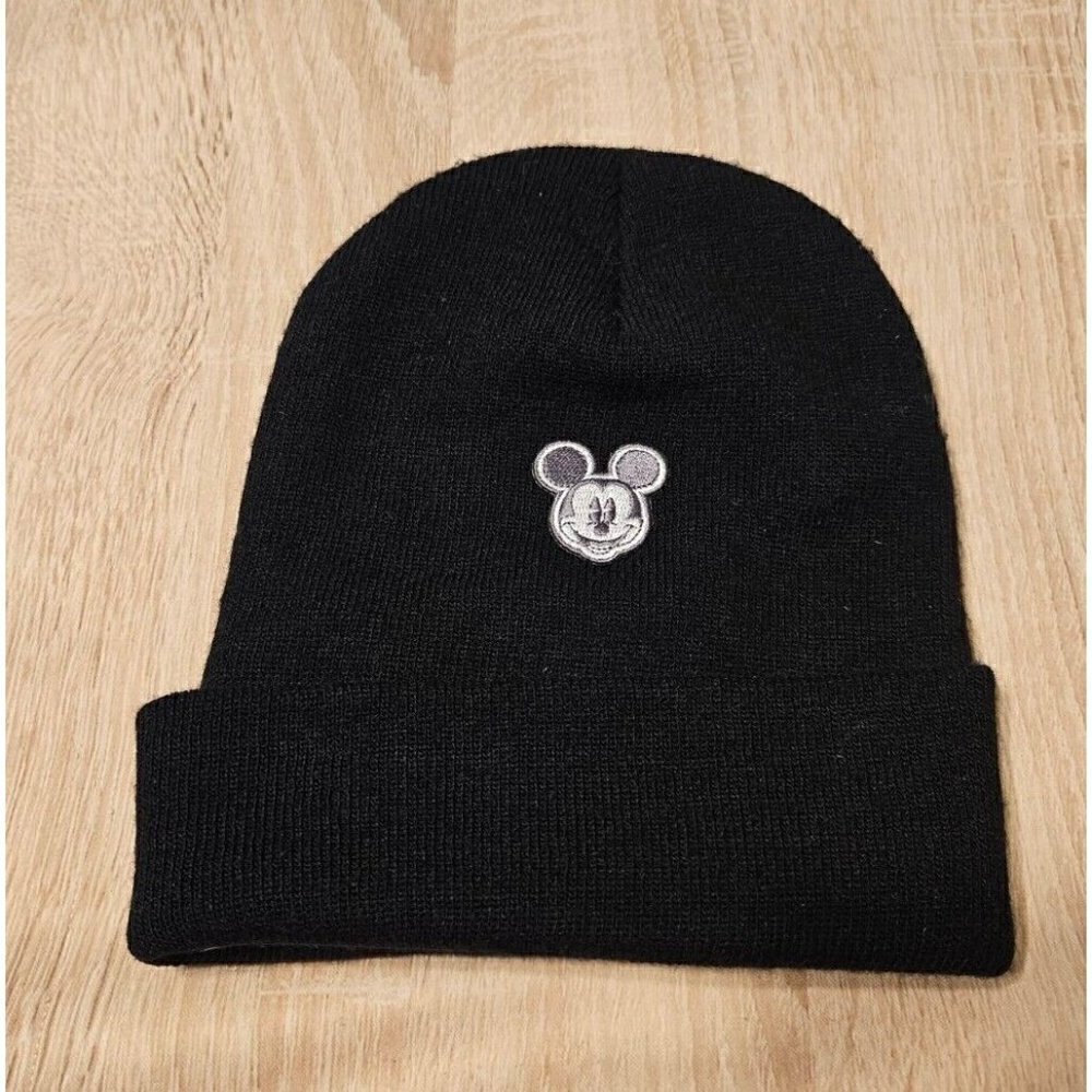 Walt Disney World Black Mickey Mouse Knit Winter Hat Beanie